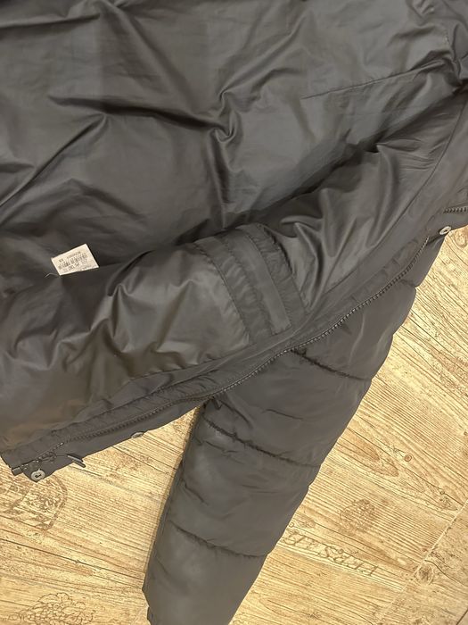 Тепла зимова курточка S staff