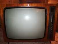 Piękny telewizor Beryl 102