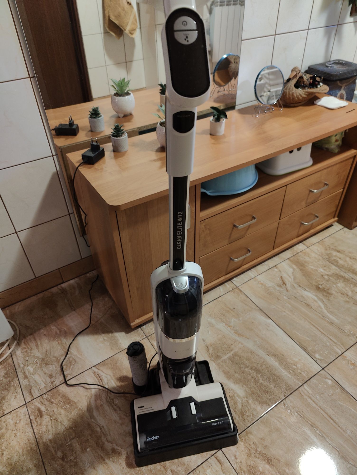 Odkurzacz myjący redkey W12