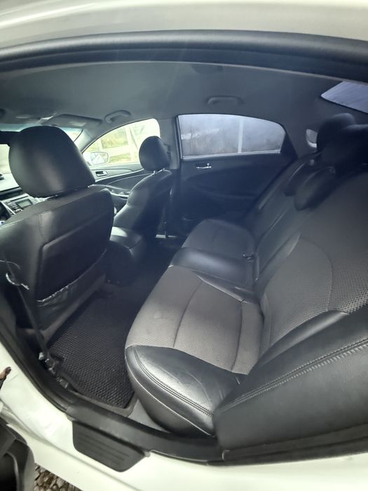 Хюндай Соната 2011 рік