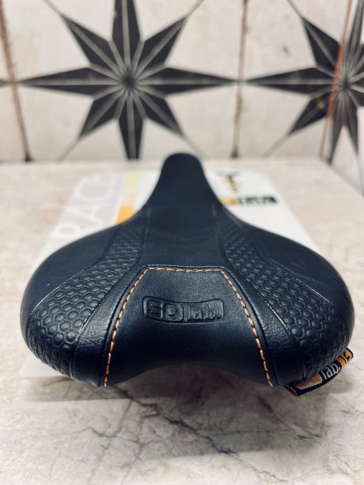 Superlekkie siodełko SQLAB 611 Race Ti tytanowe pręty 12CM Enduro