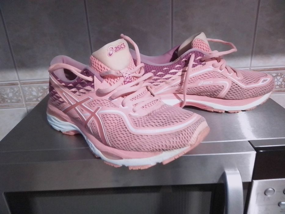 Sportowe damskie buty 38 i 39