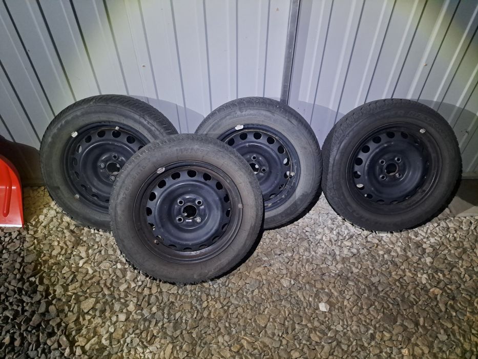 Całe koła zimowe do 175/65R15+czujniki ciśnienia bardzo dużo bieżnika