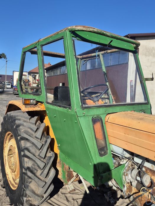 Kabina do ciągnika Ursus C-360 // C-355 //C-360 3p