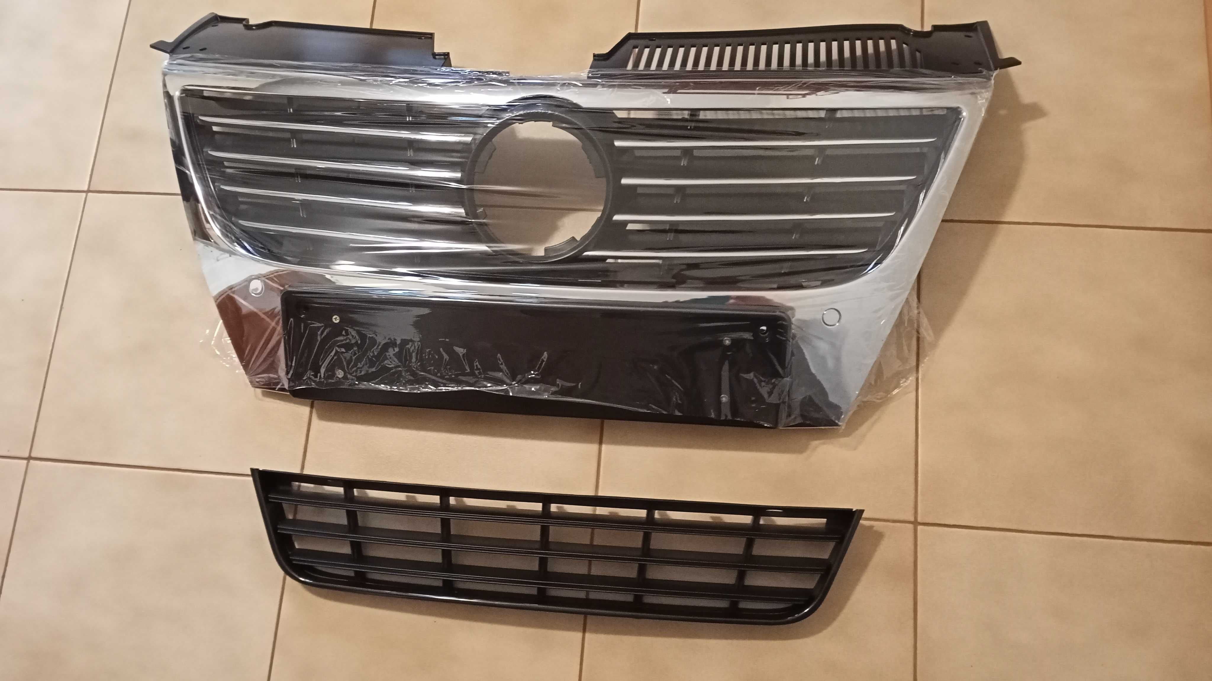 Решітка радіатора VW Passat В6
