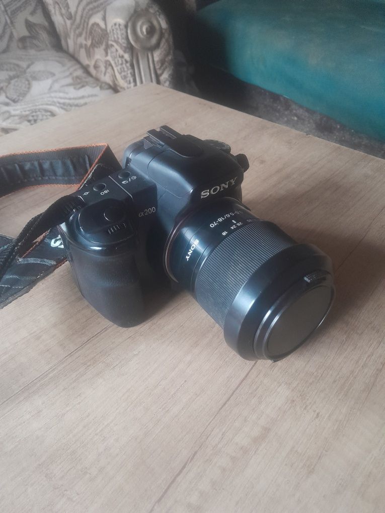 Фотоапарат Soni N50