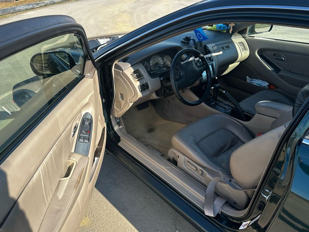 Продається рідкісна машин Honda accord