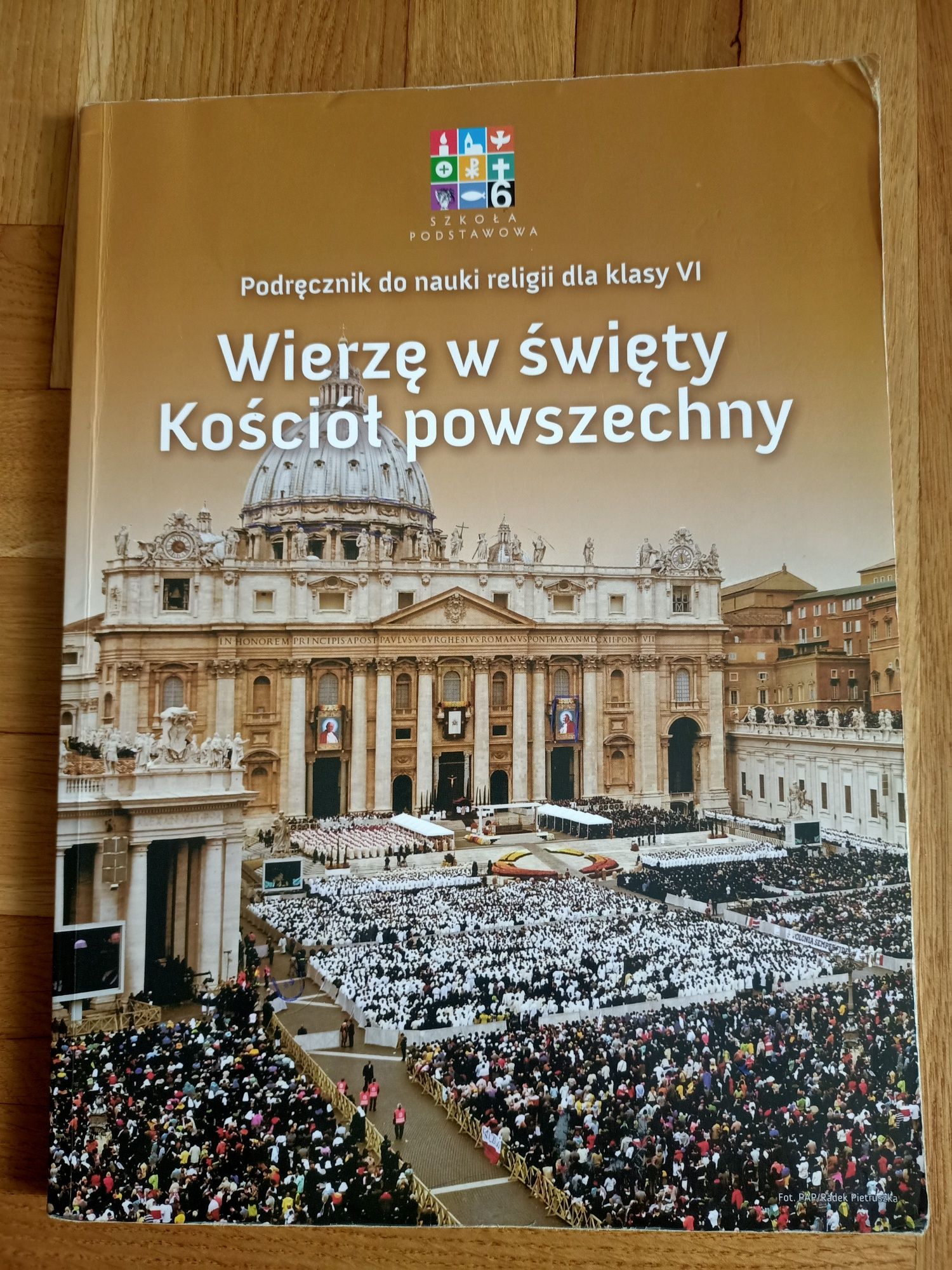 Podręcznik do religii, kl. 6, Wierzę w święty Kościół powszechny