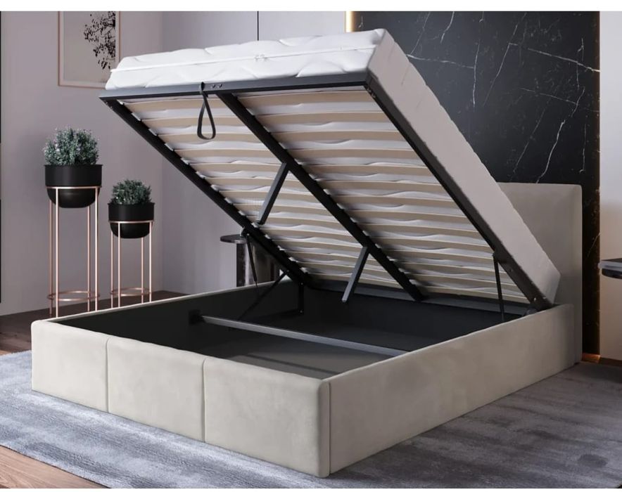 Łóżko wraz ze stelażem