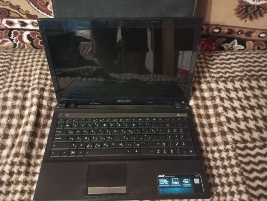 Ноутбук asus K53B
