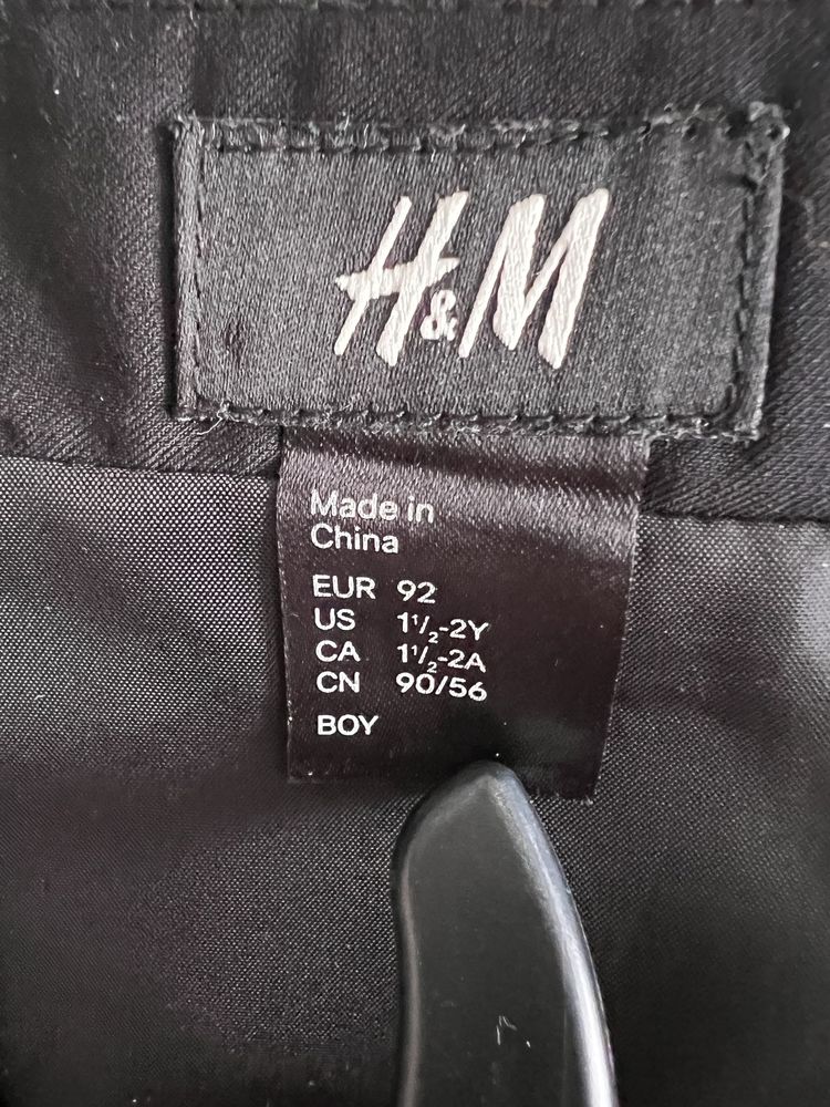 H&M czarna elegancka wizytowa galowa kamizelka r. 1,5-2 lata 92 cm