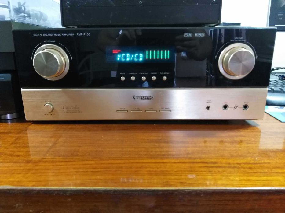 Amplificador 7.1 "Auna" Excelente estado!
