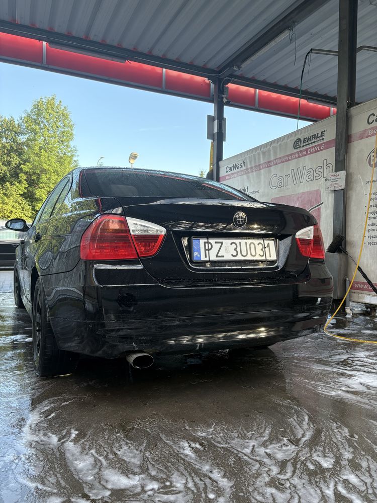BMW e90 seria 3 2.0 benzyna 2005r
