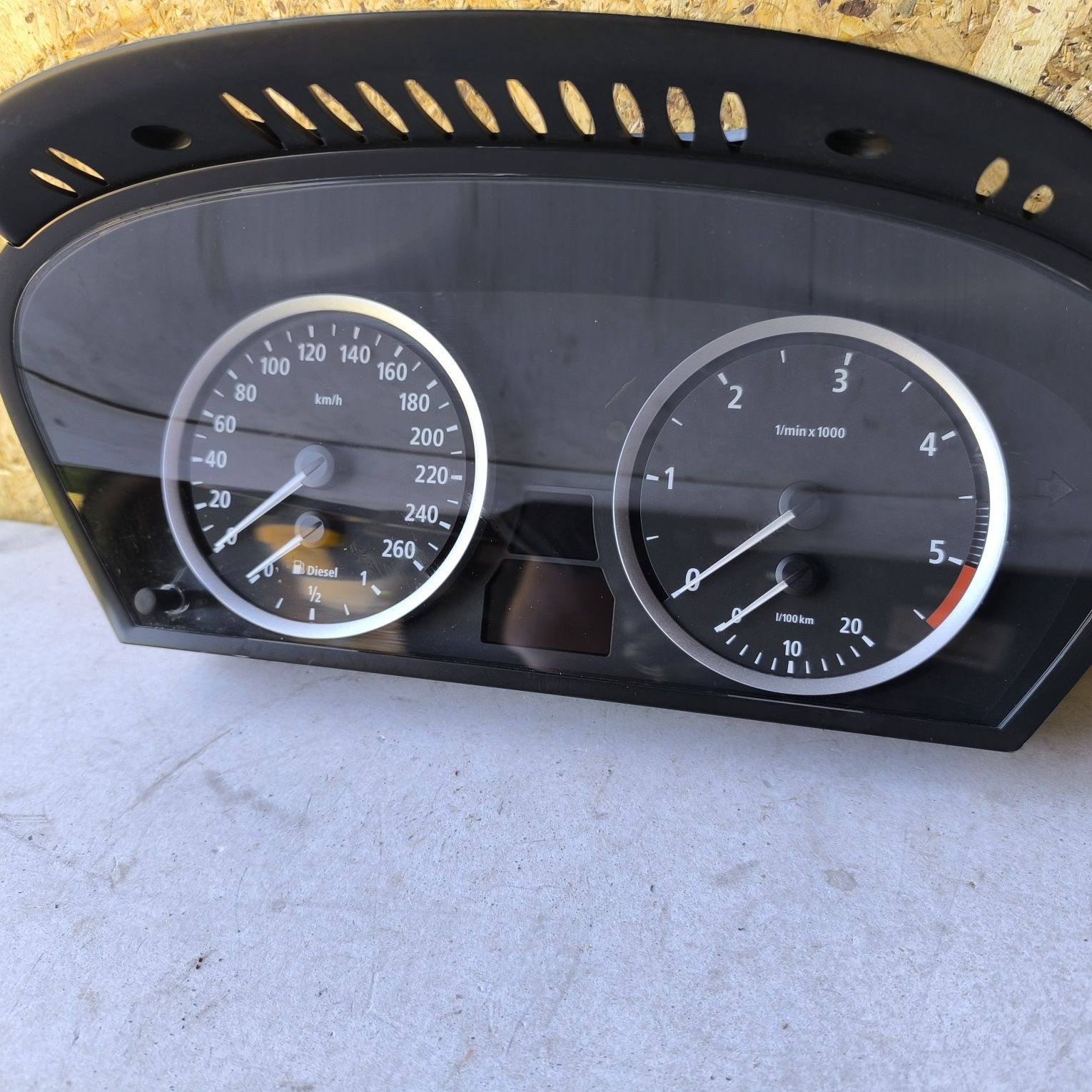 Licznik zegary BMW e60 E61 3.0d 2.5d europa