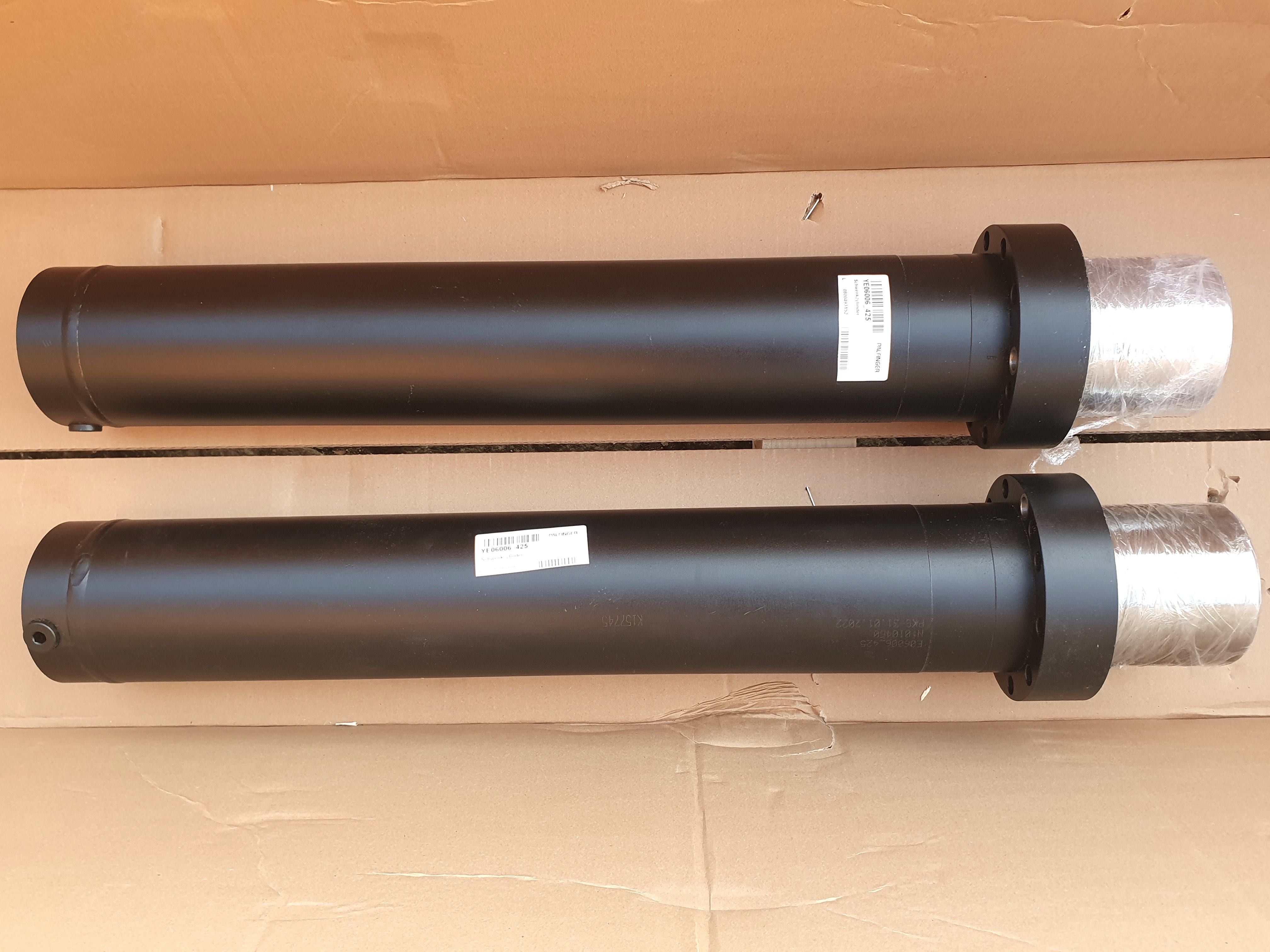 Siłownik, cylinder obrotu Epsilon Q150L, Q150Z, Q170, Q180 YE06006_425