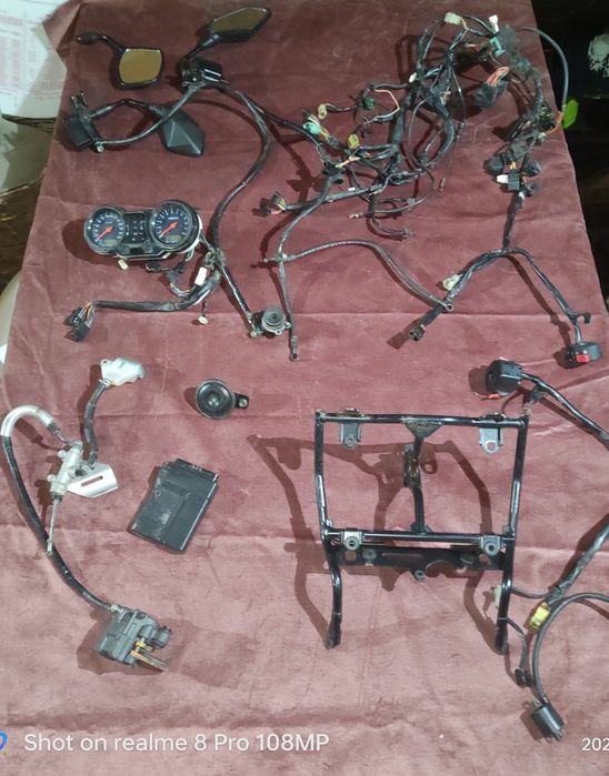 Suzuki DL1000 felga opony pompa hamulcowa sprzęgła komputer zacisk pom