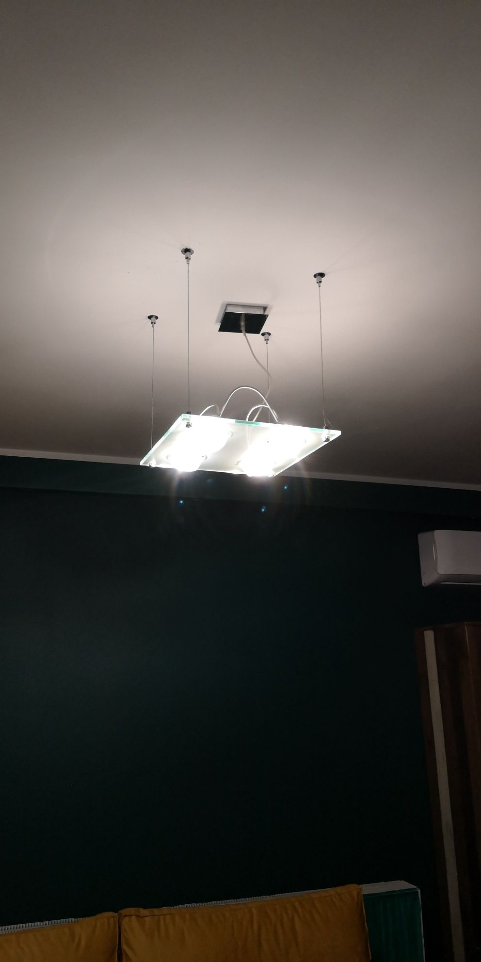 Lampa szklana cztery żarówki led