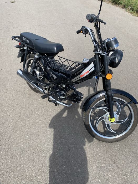 Продам мустанг мт110-1