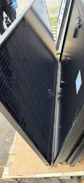 Moduł Fotowoltaiczny JA SOLAR ASTRO Longi Qcells Jinko