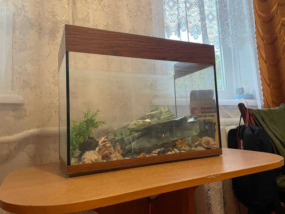 Продам акваріум 40л
