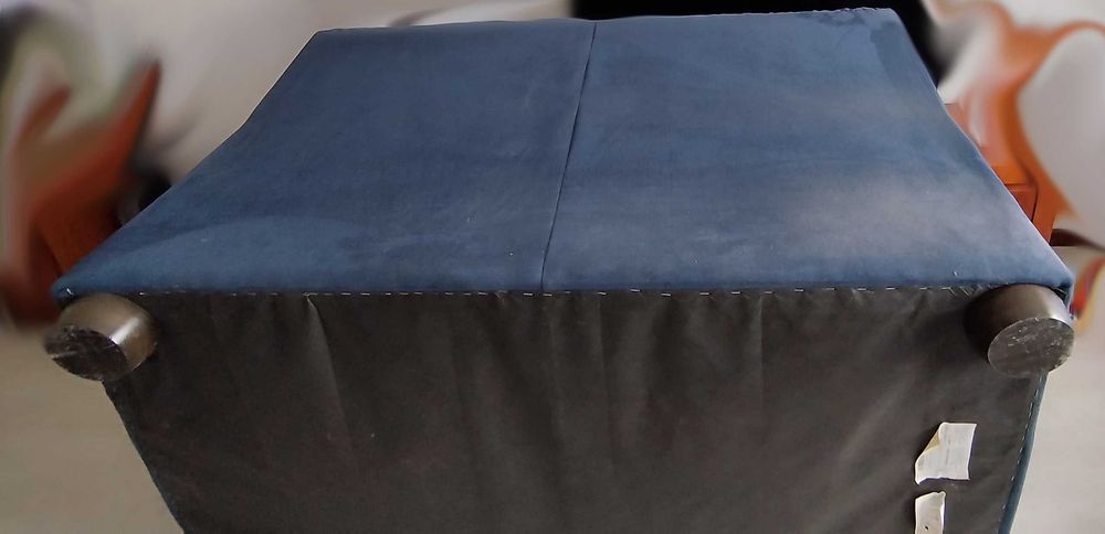 2 Sofás Divani & Divani - um deles tem duplo Relax