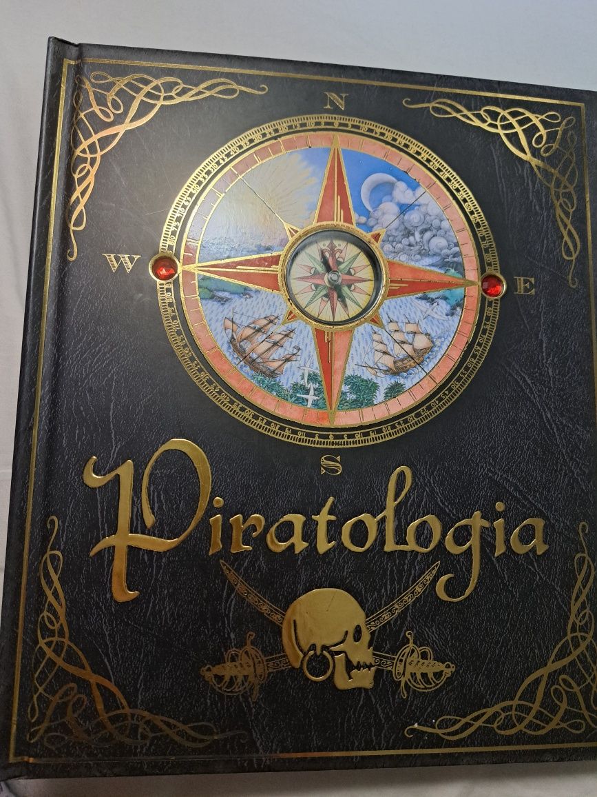 Piratologia, pięknie wydana książka