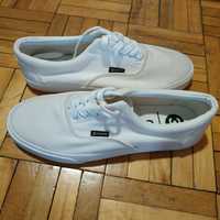 Białe tenisówki/buty męskie Cropp 44