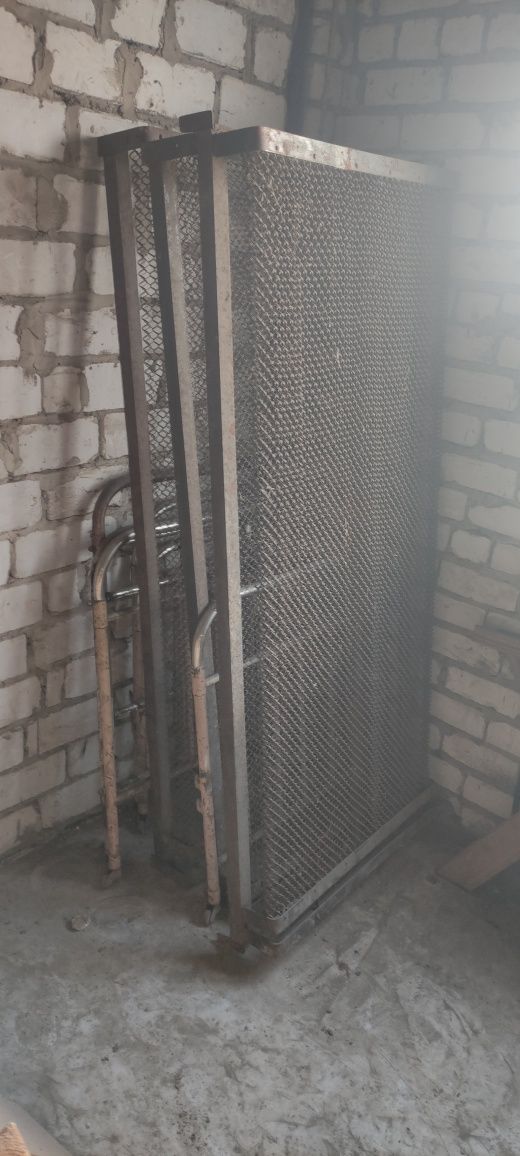 Кровать железная, матрас