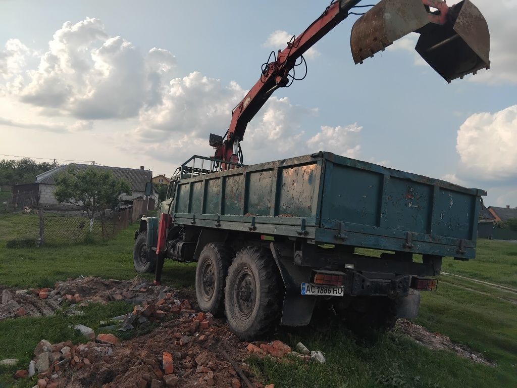 Продам, зіл 131 маніпулятор, самосвал.