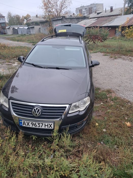 Фольцваген пассат вариант В6 2007 год. 1.6 fsi.