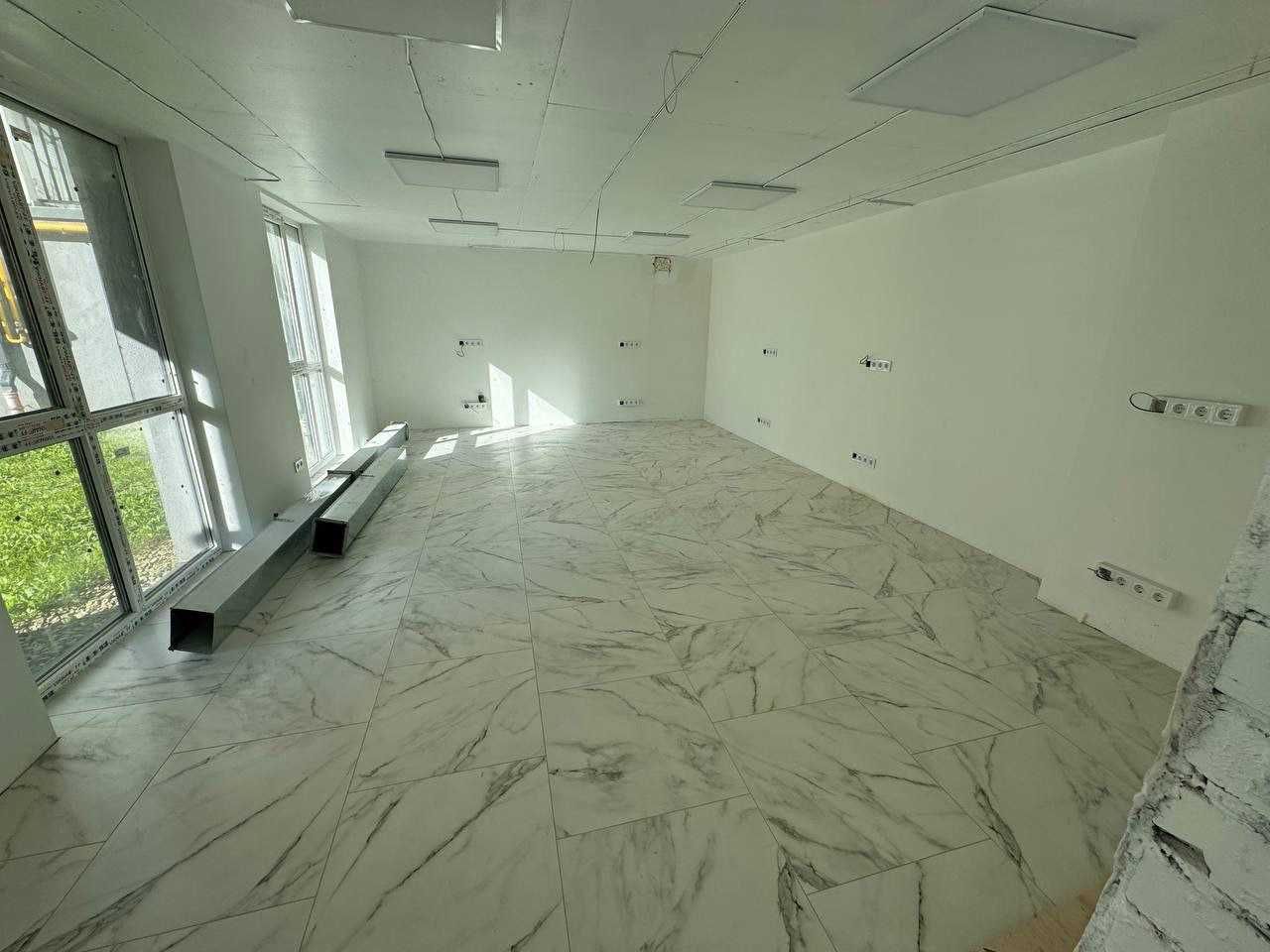Оренда приміщення в ЖК Манхеттен, 186 м2. БЕЗ КОМІСІЇ