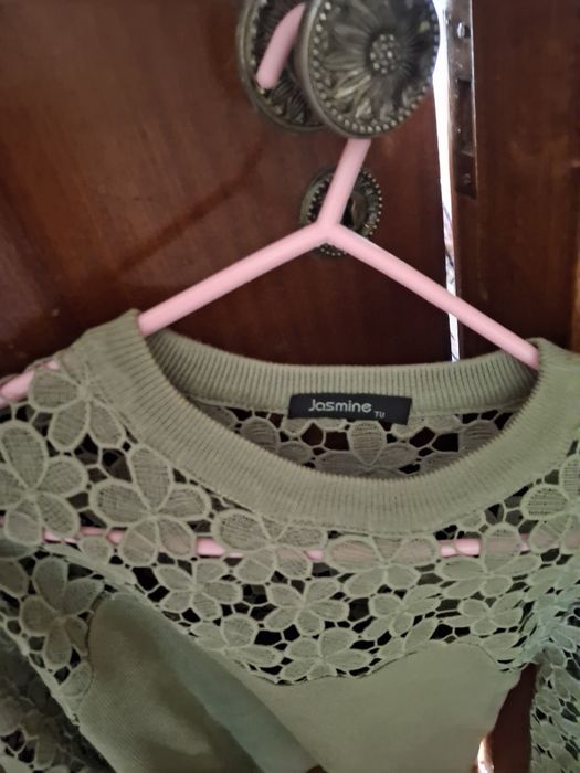 Camisola verde azeitona