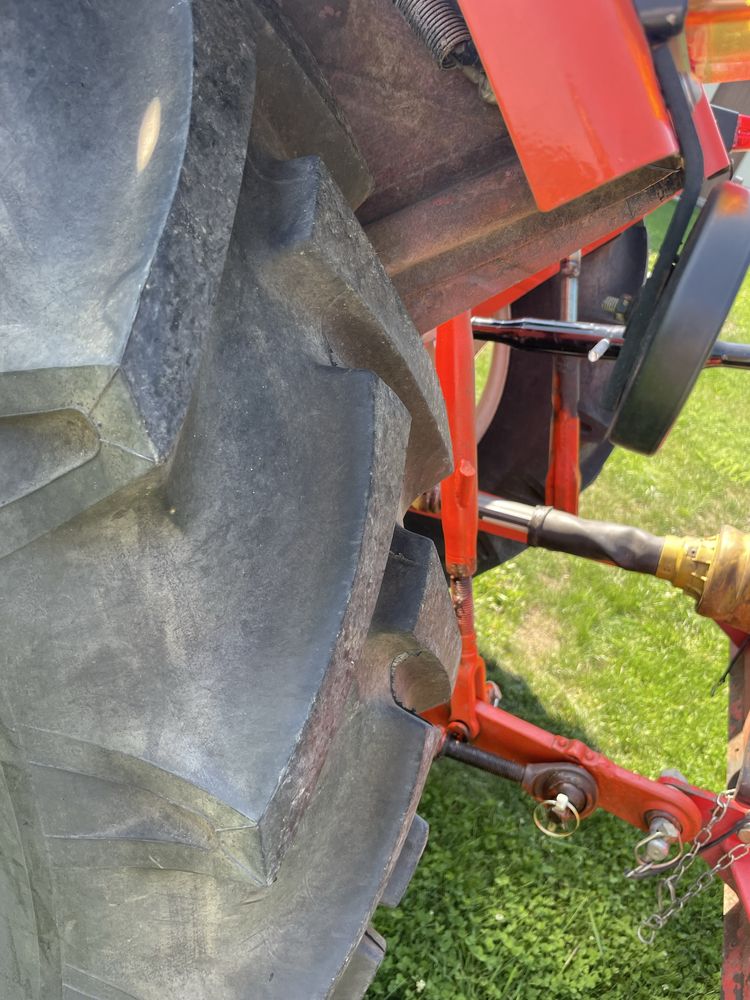 Traktor Renault R 57 7241-S