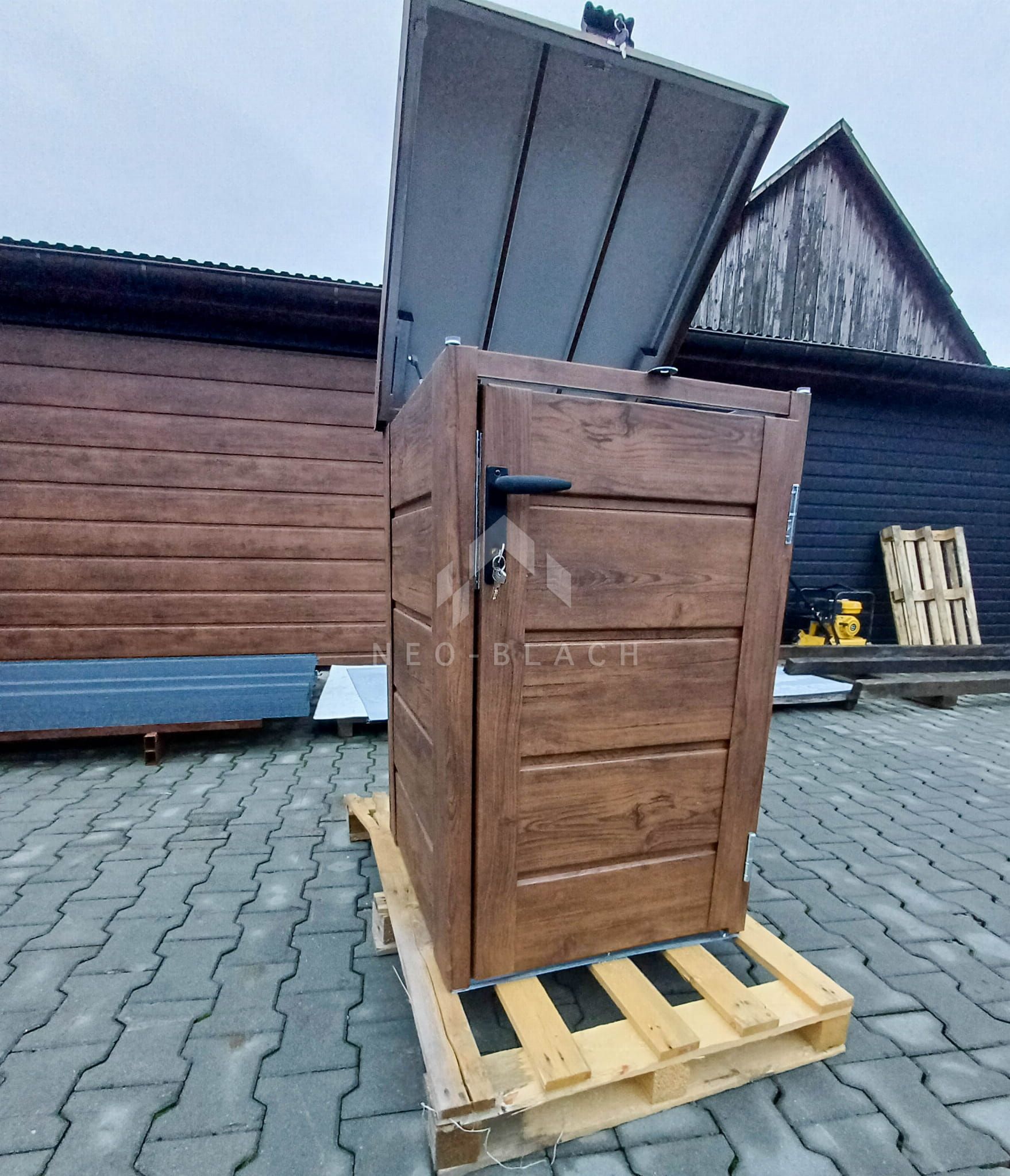 Zabudowa Kosza Na Śmieci Wiata Obudowa Kubła 80X70X120 Cm 1X240L Nb421