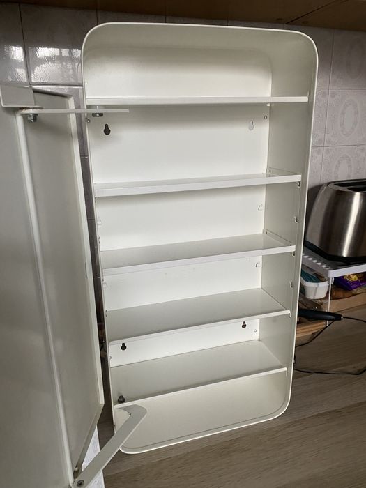 Armario de parede c/ espelho