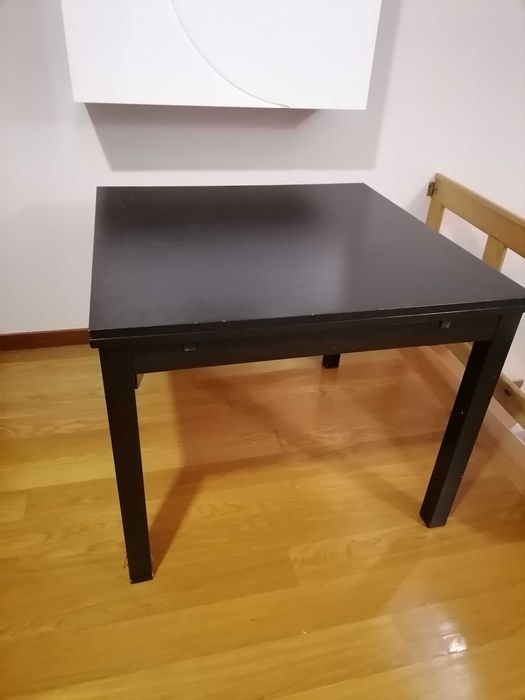 Mesa extensível madeira (ikea)