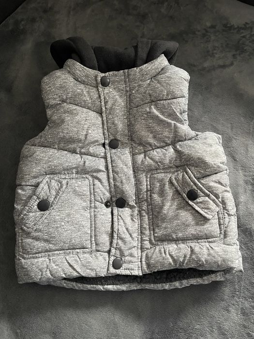 Жилетка від F&F 9-12міс