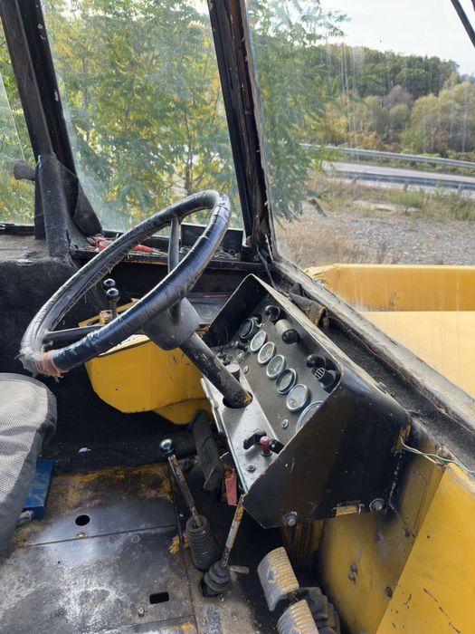 Продам ескаватор Massey Ferguson MF 50 B 1993 року