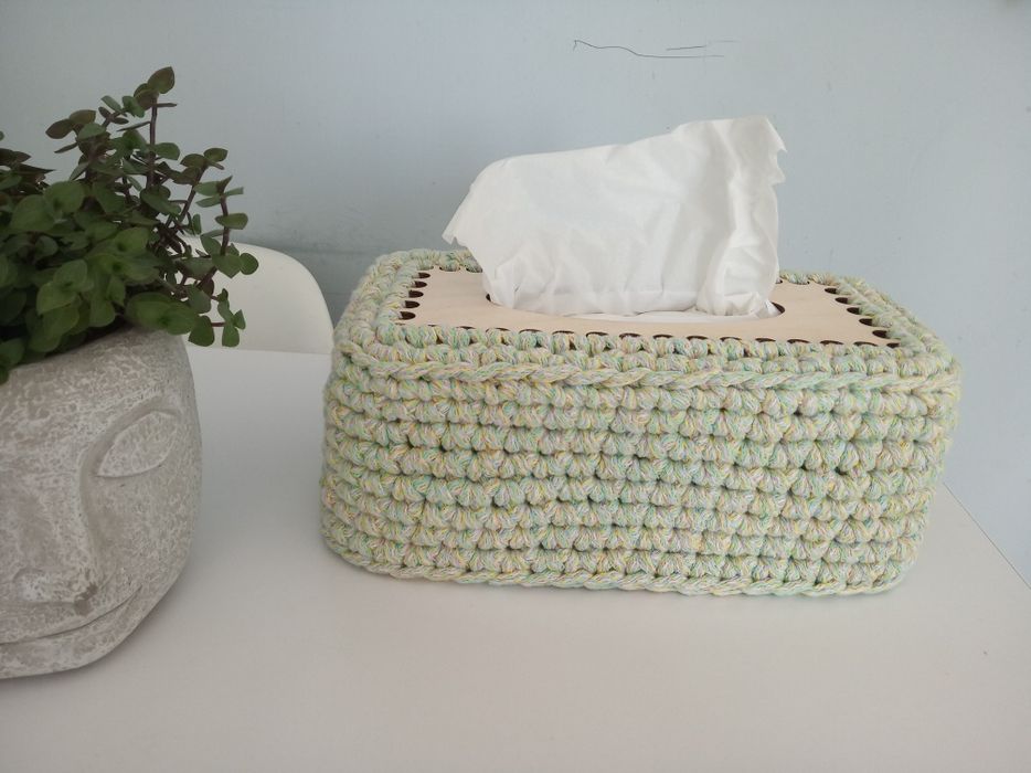 Chustecznik, chusteczkownik, pudełko na chusteczki na szydełku