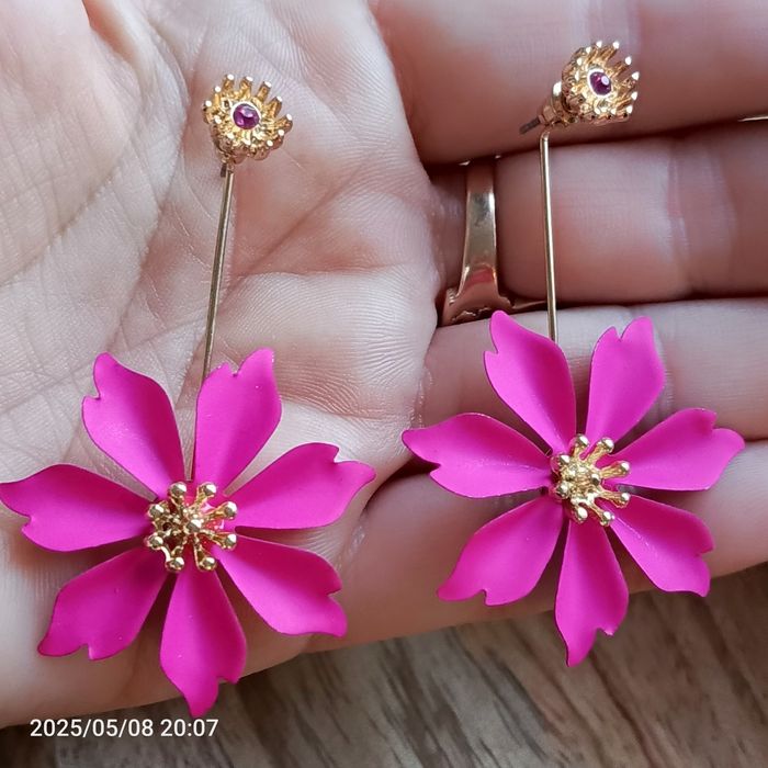 Nowe cudowne różowe kolczyki z cyrkoniami Boho kwiaty