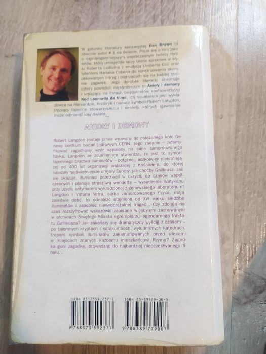 Książka anioły i demony dan brown