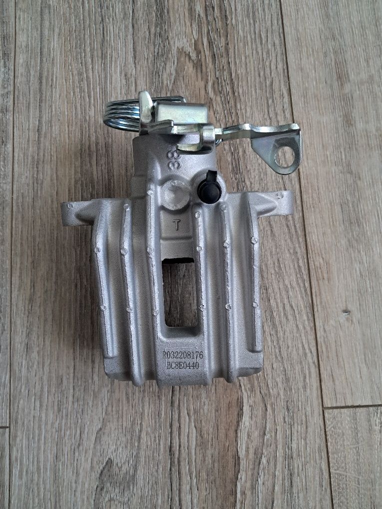 Zacisk Hamulcowy Prawy Tył do Audi A4 A6 C5 VW Passat B5,B5, Skoda
