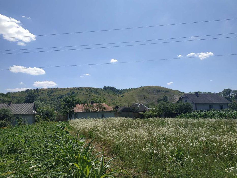 Ділянка з будинком