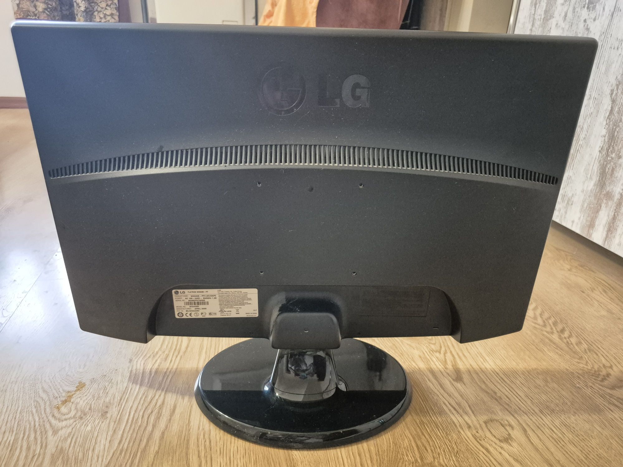 Монитор LG flatron w2343s 23 дюйма