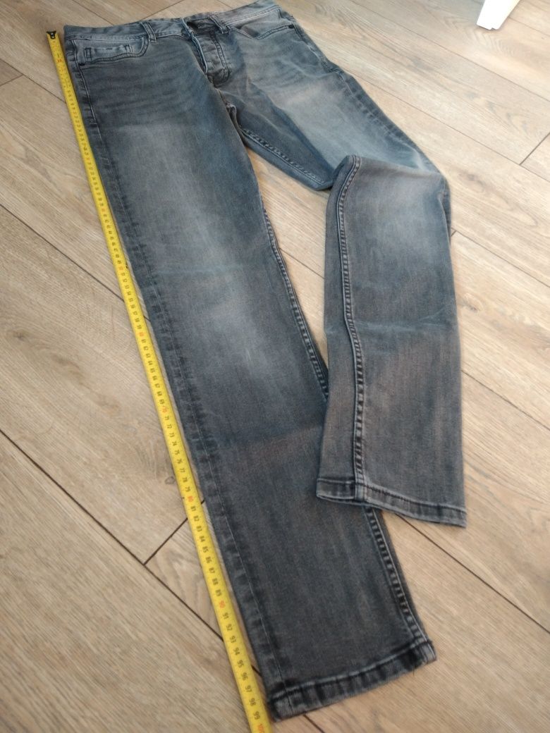 Spodnie jeans slim fit Primark 32 elastan szare