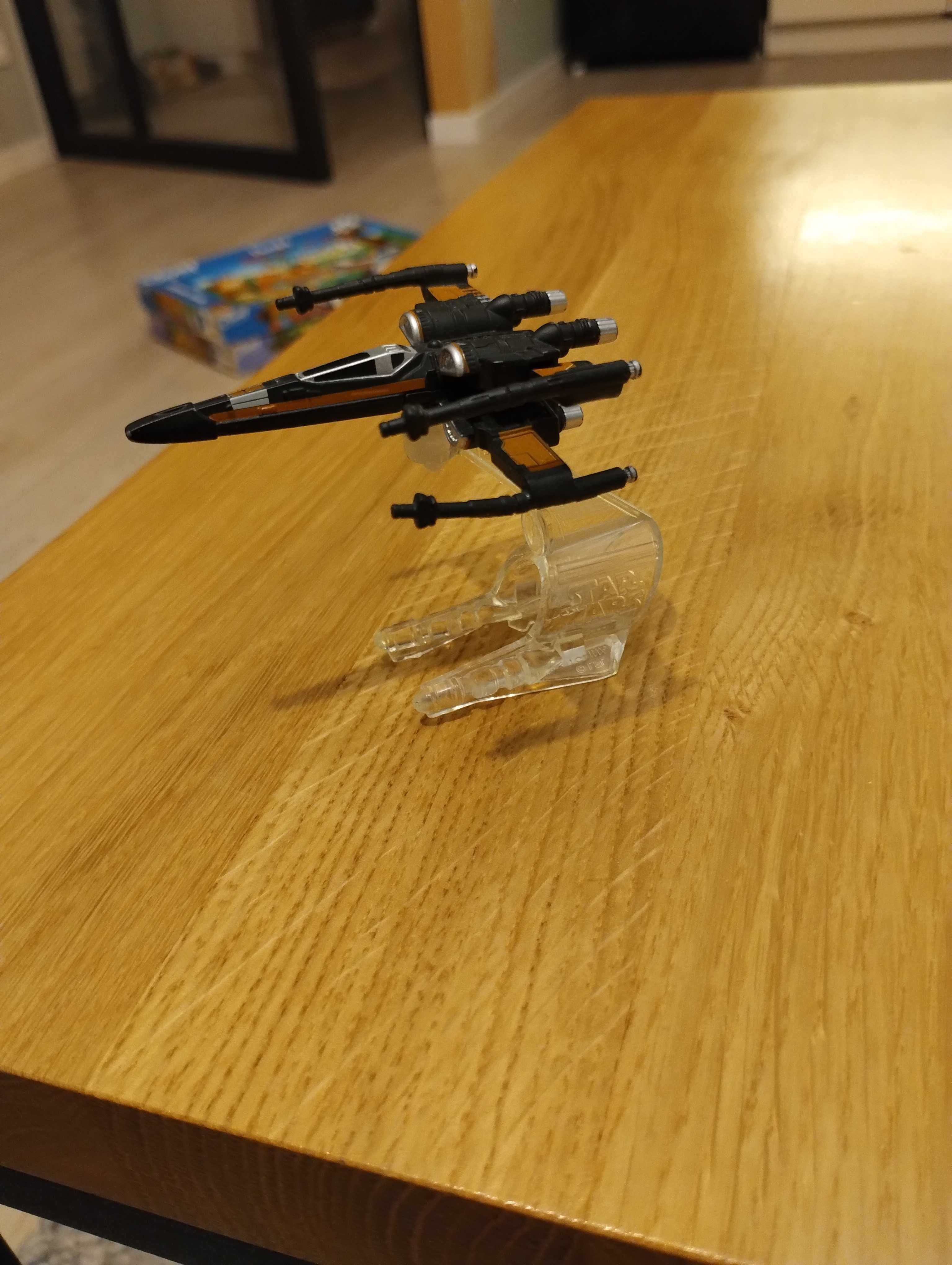 Star wars Millennium Falcon Figurka Gwiezdne Wojny hot wheels x wing