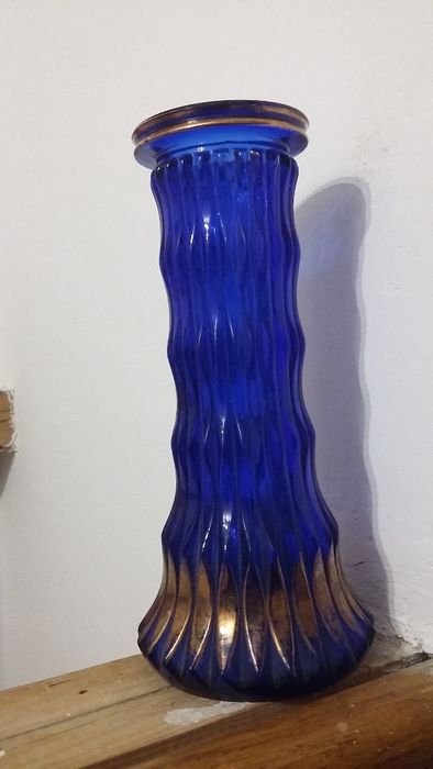 stary wazon flakon granatowe szkło prl