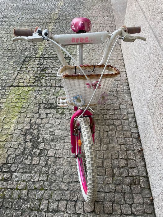 Bicicleta menina