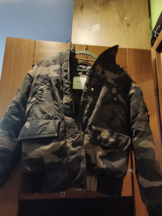 Puchowa kurtka moro