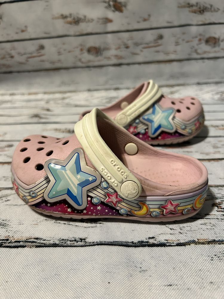 Klapki Crocs c8 na basen